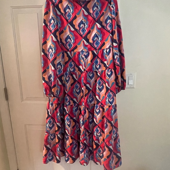 Vibrant Patterned Dress - Picture 5 of 6
